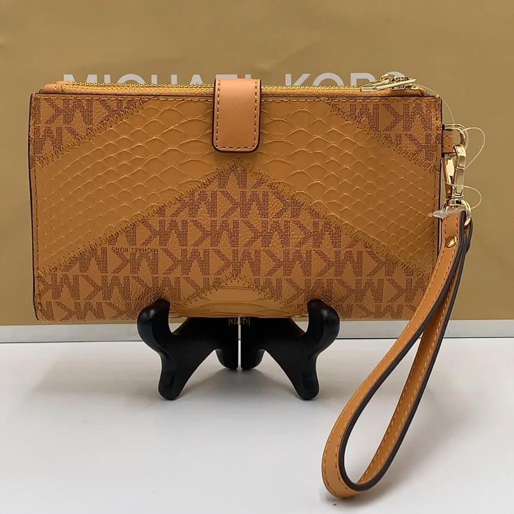MICHAEL KORS JST 
CIDER MULTI
LG DOUBLE ZIP WRSTLT
Crocodile Leather Snakeskin - Picture 9 of 14